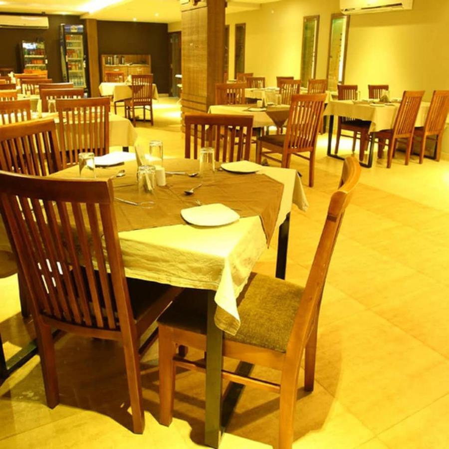 Hotel Monarch Kozhikode Extérieur photo
